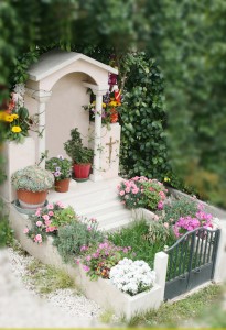 Creazione di statue in marmo per cimiteri e tombe monumentali